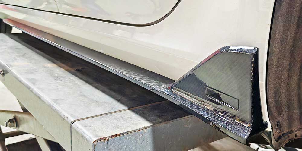 Tesla Model 3 side skirts installation